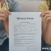 在多伦多，和平分手：无争议离婚的明智之选